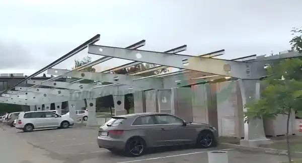 European Double-Sided Solar Carport Project ကို အောင်မြင်စွာ ပြီးမြောက်အောင်မြင်ခဲ့ပါသည်။